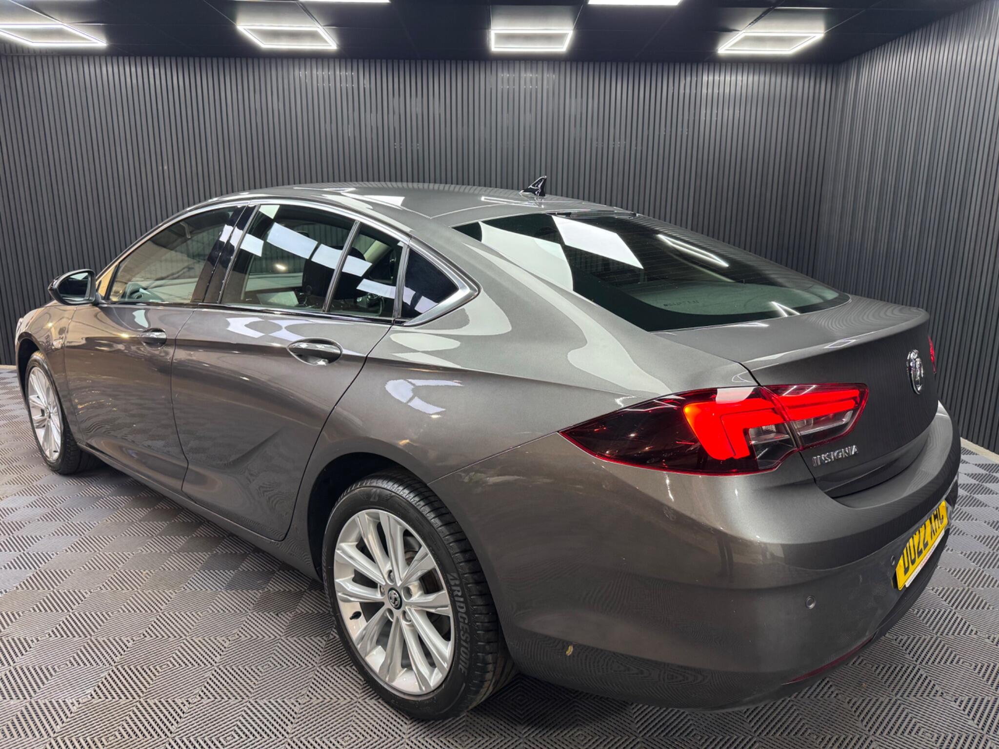 Vauxhall Insignia view 18