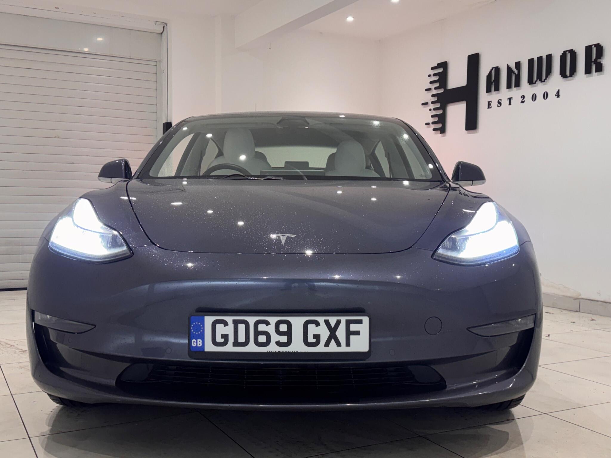 Tesla Model 3 view 6