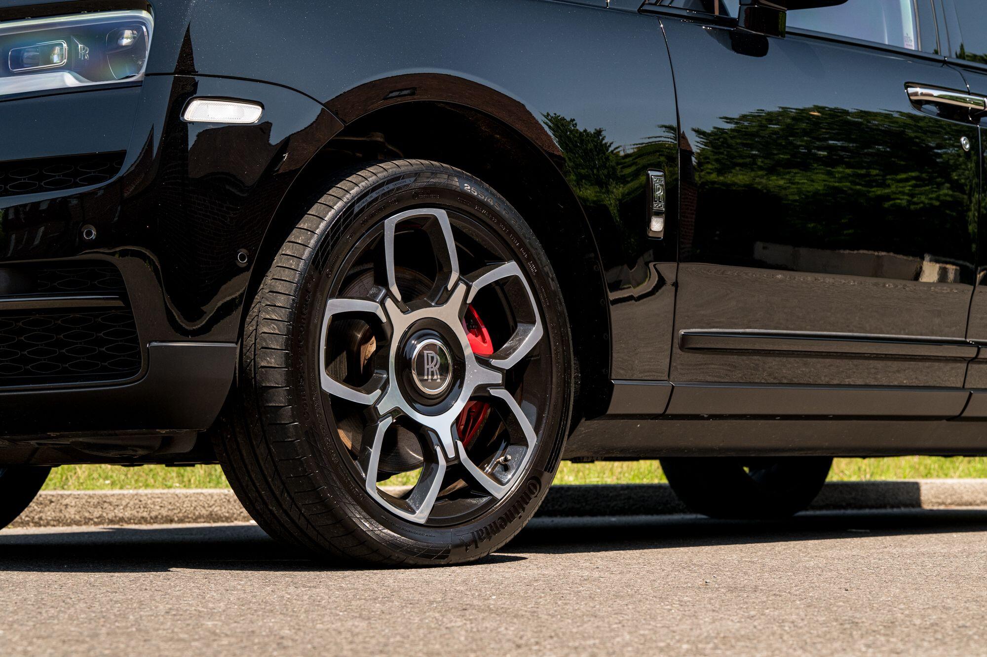 Rolls-Royce Cullinan view 19