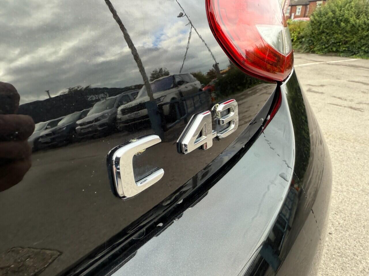 Mercedes-Benz C Class view 49