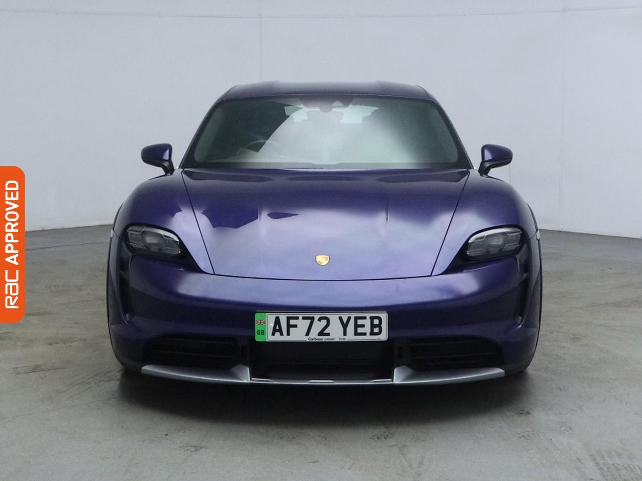 Porsche Taycan view 8