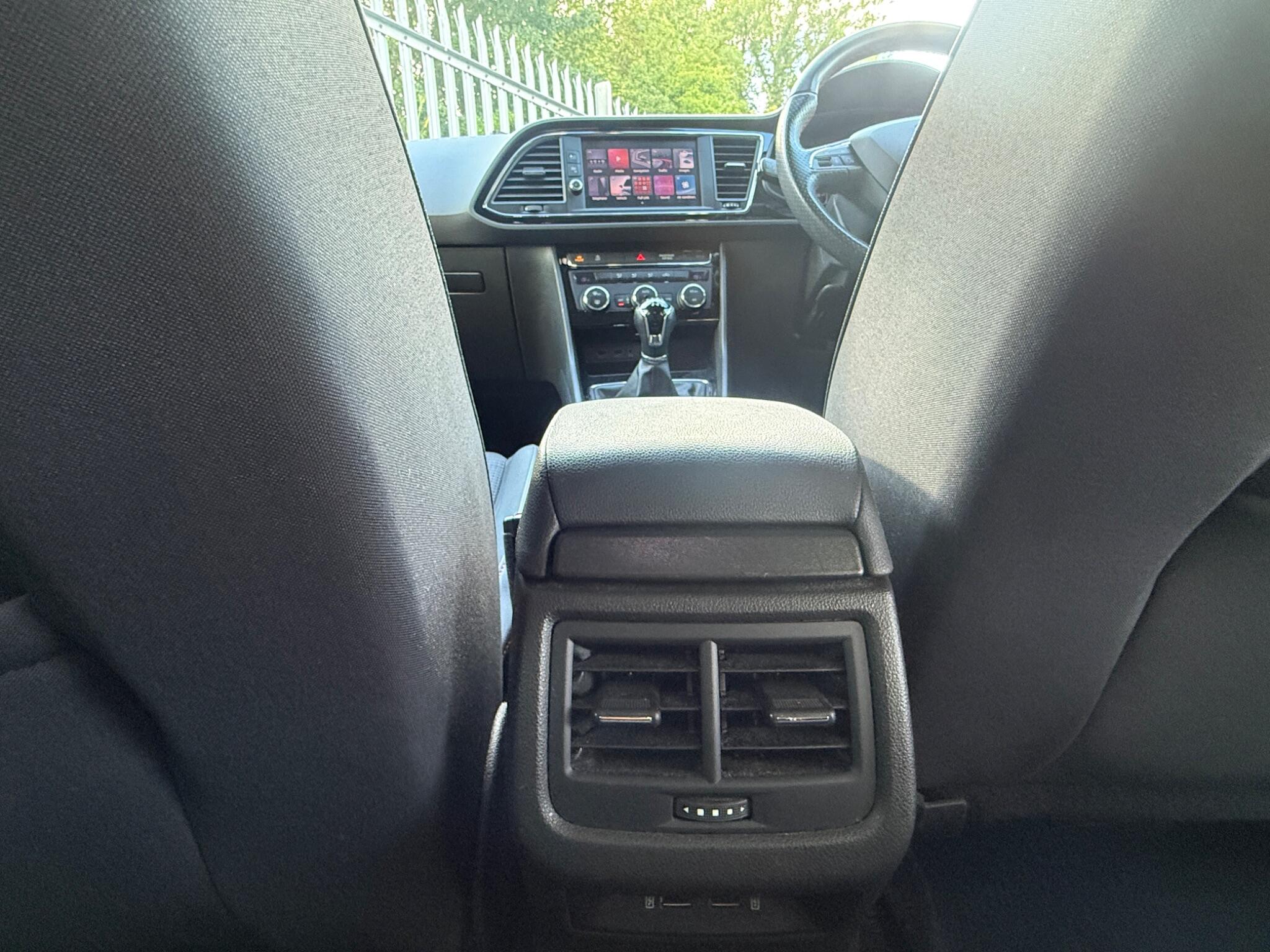 2018 SEAT Leon image 32