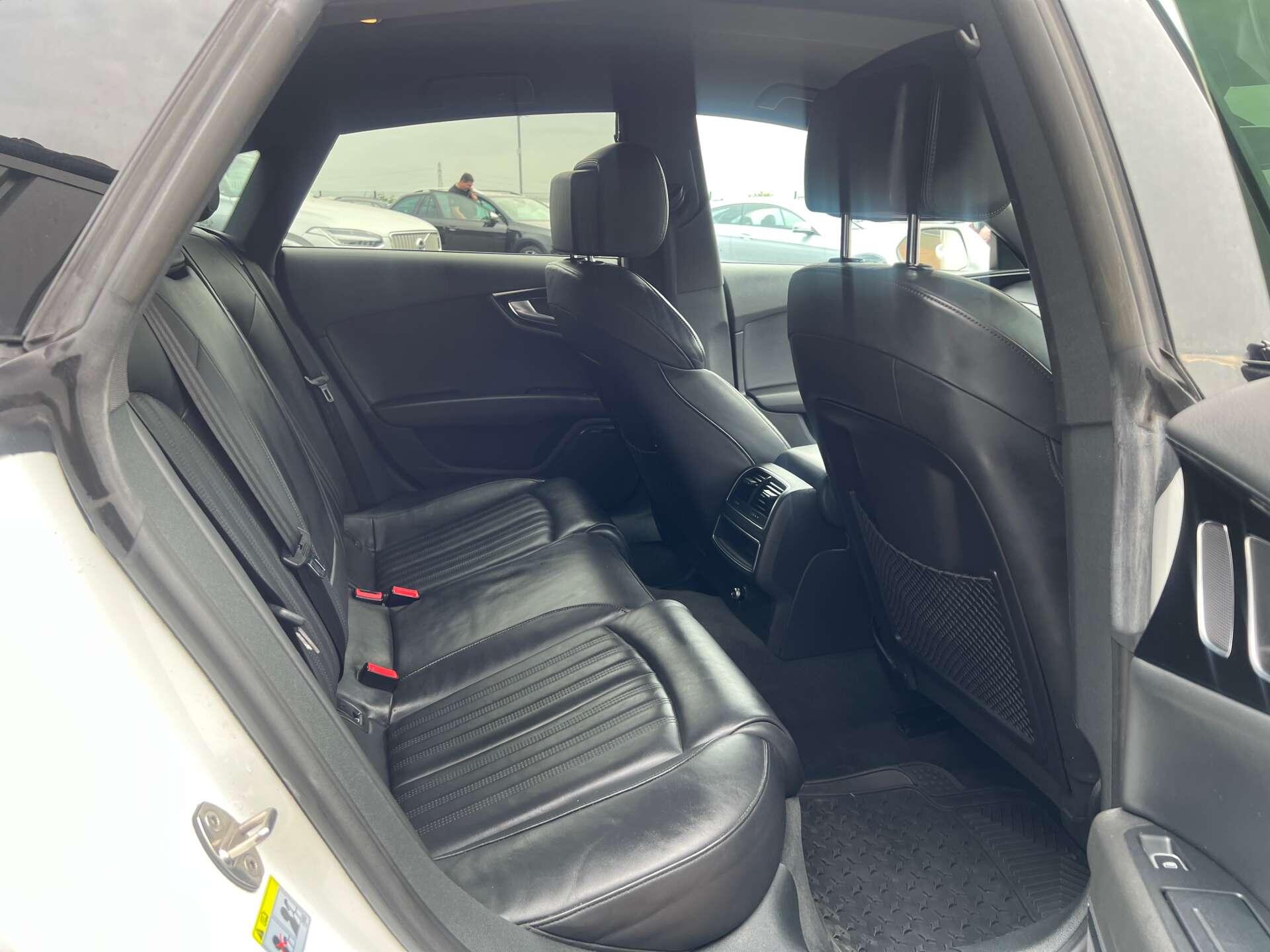 Audi A7 view 36