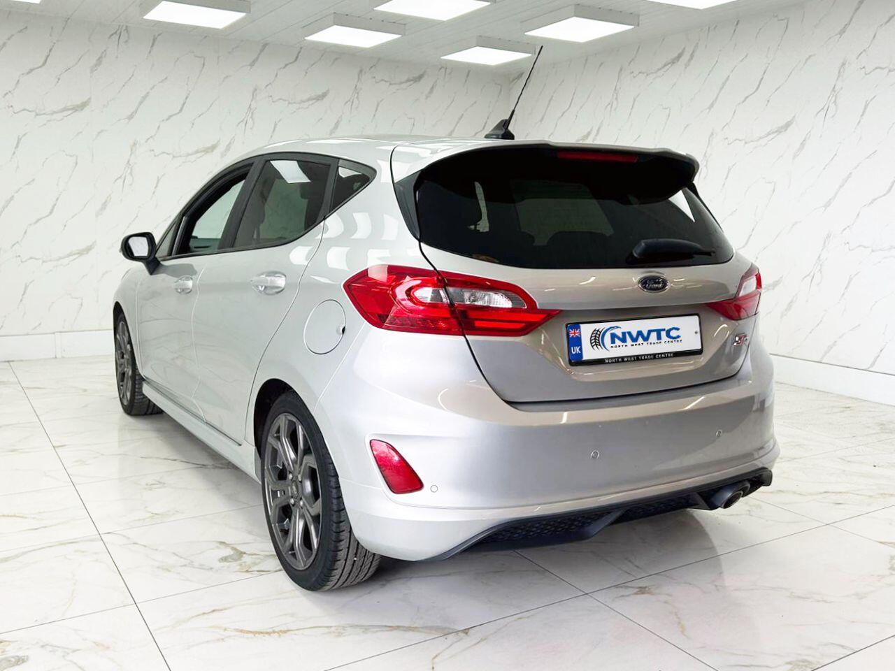 Ford Fiesta view 9