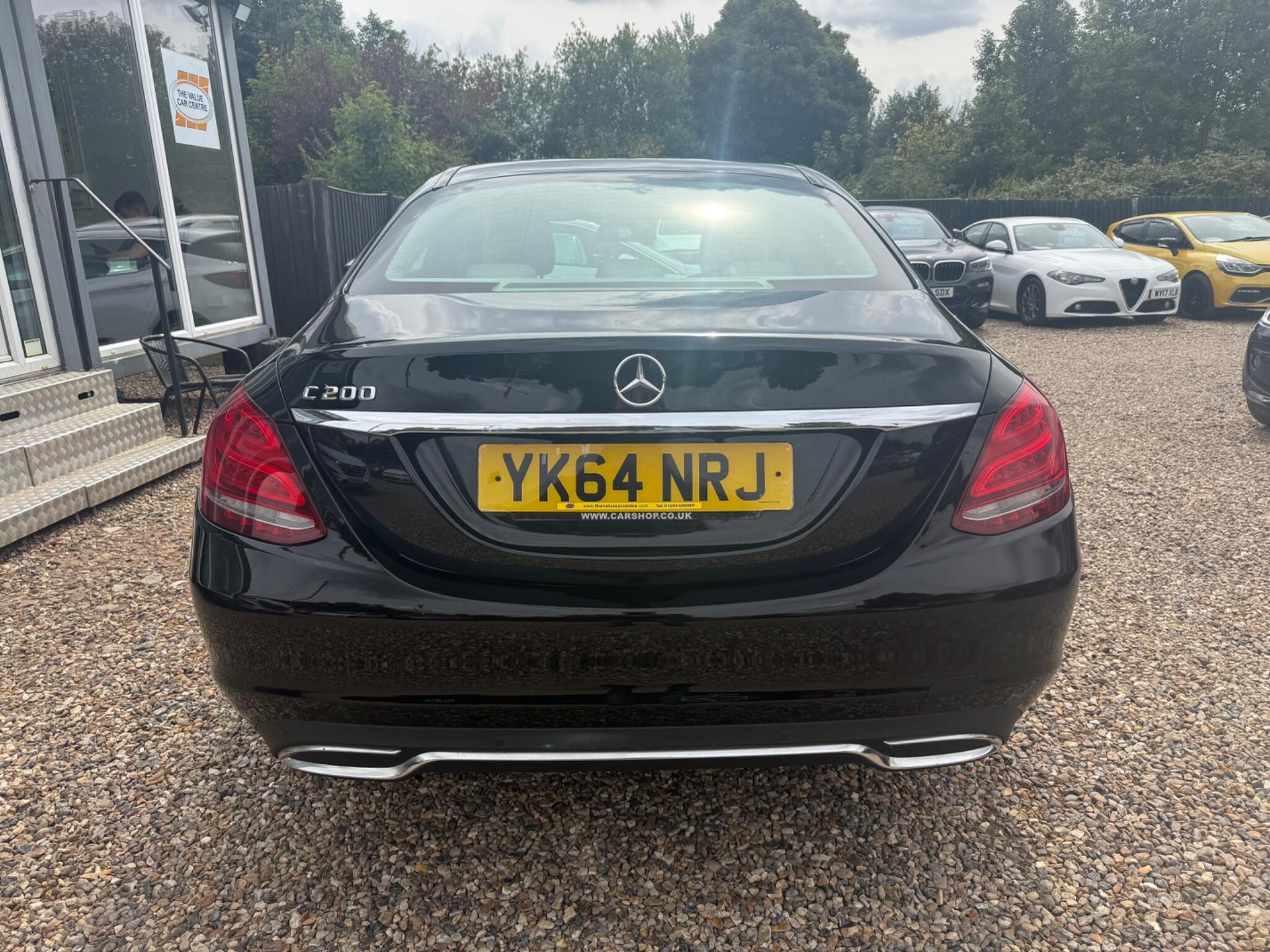 Mercedes-Benz C Class view 4