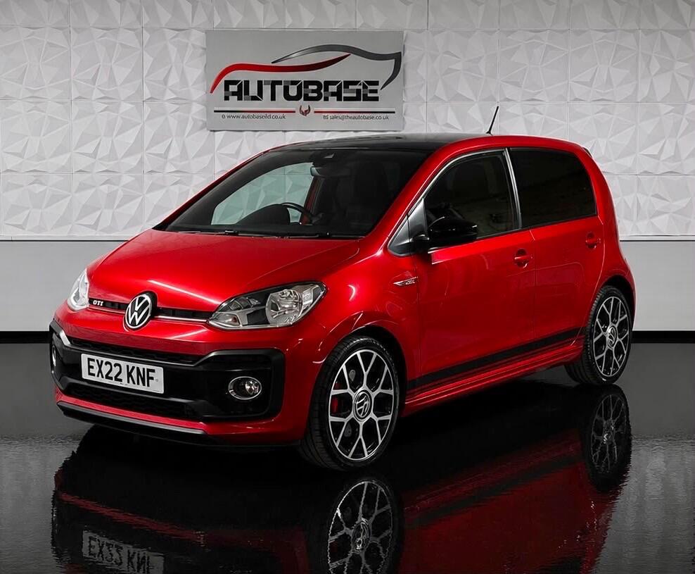 Volkswagen Up! view 3