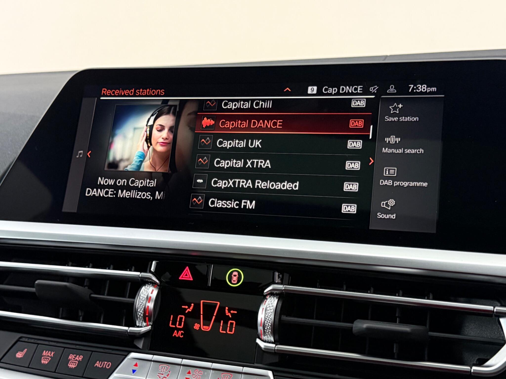 BMW 3 Series view 44