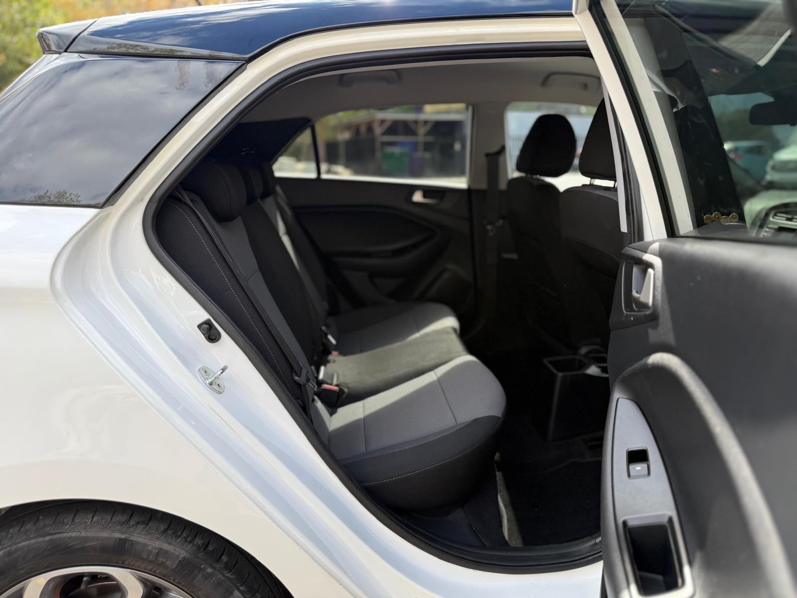 Hyundai i20 view 37