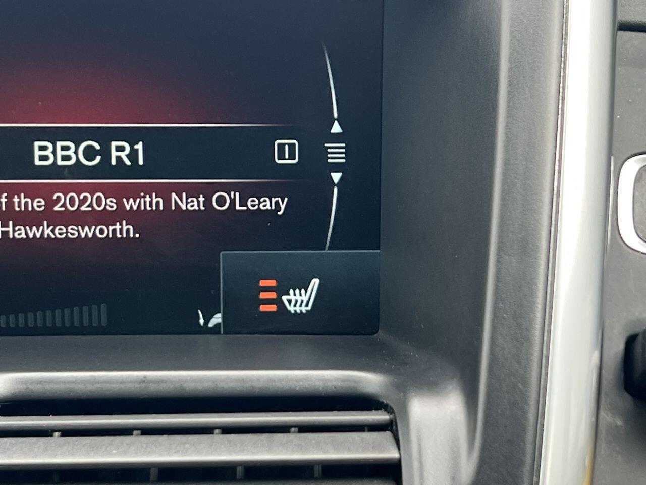 Volvo XC60 view 45