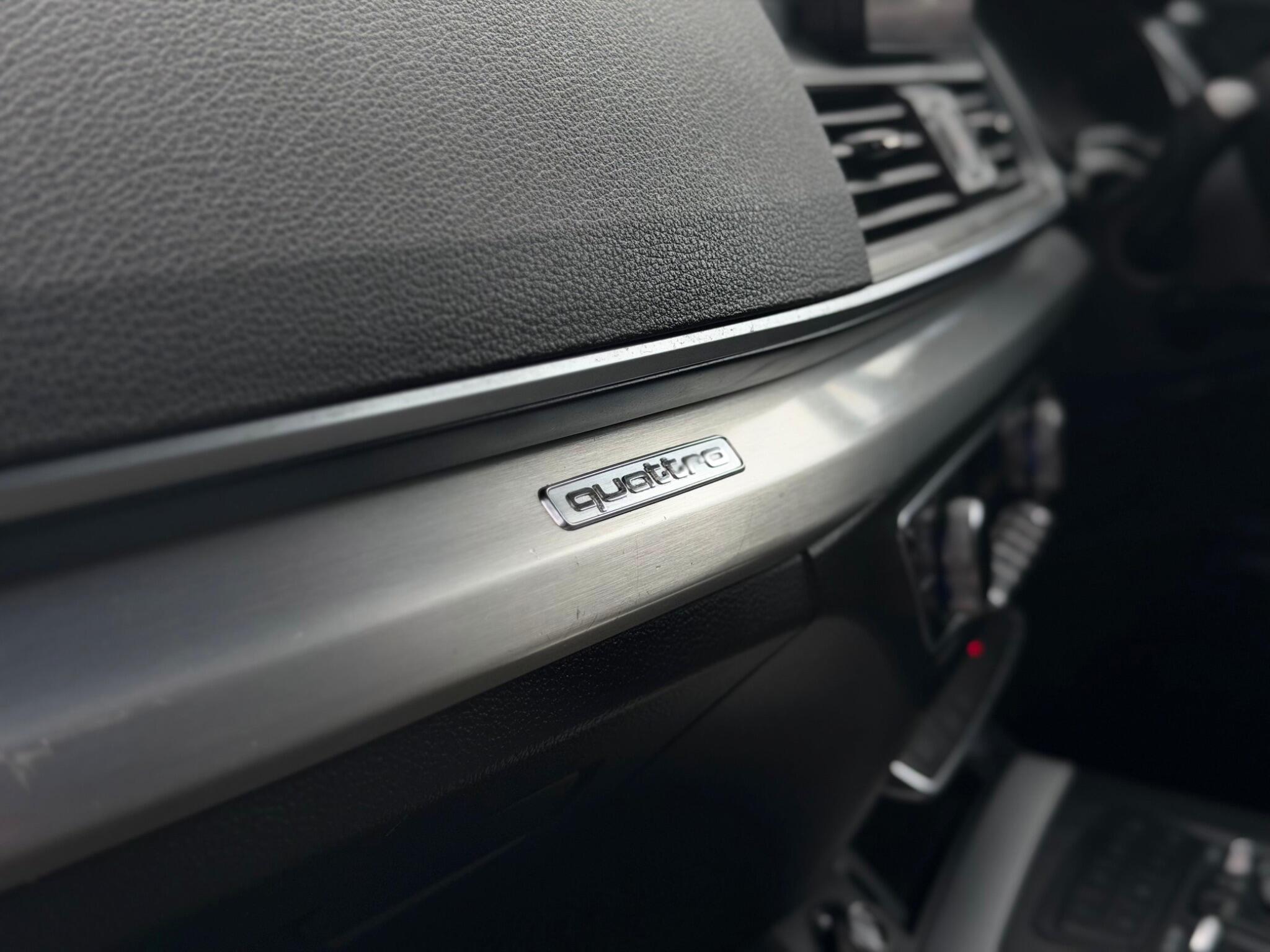 Audi Q5 view 33