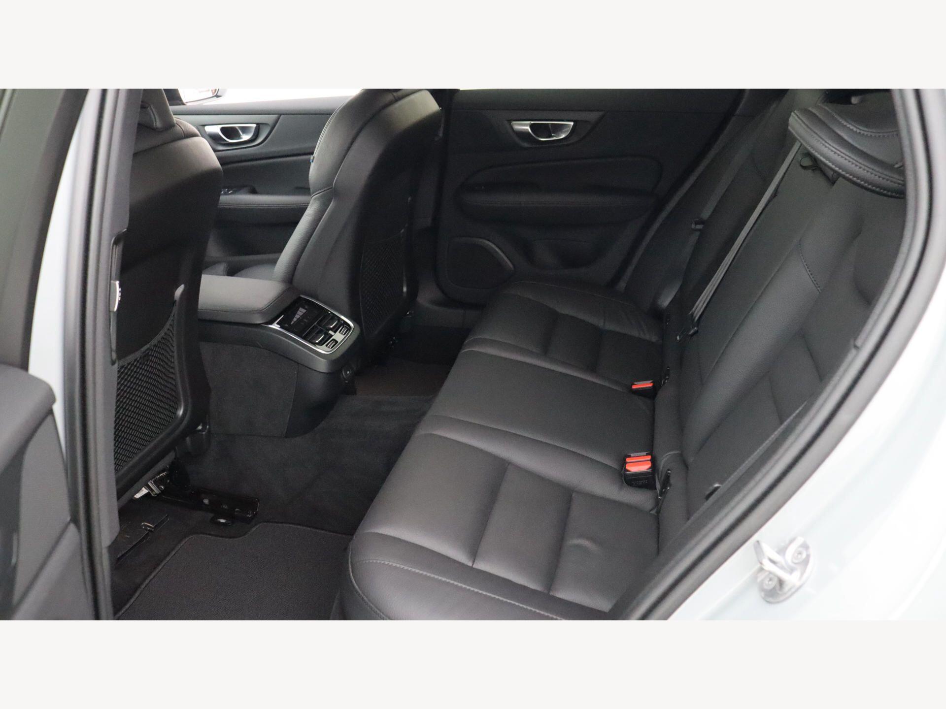 Volvo V60 view 30