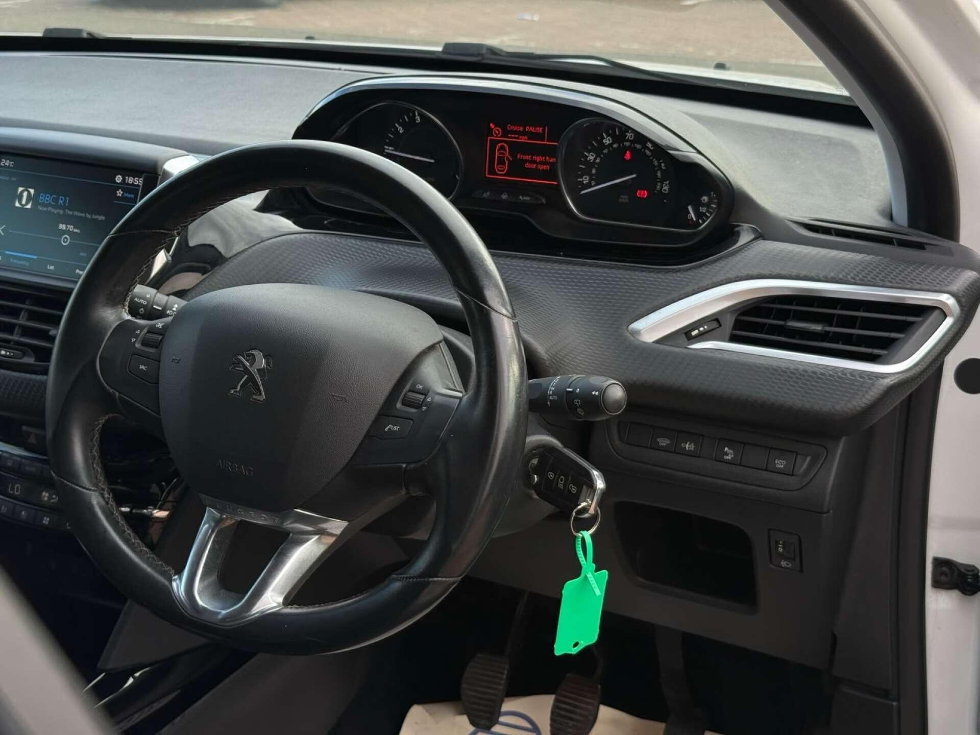 Peugeot 2008 view 48