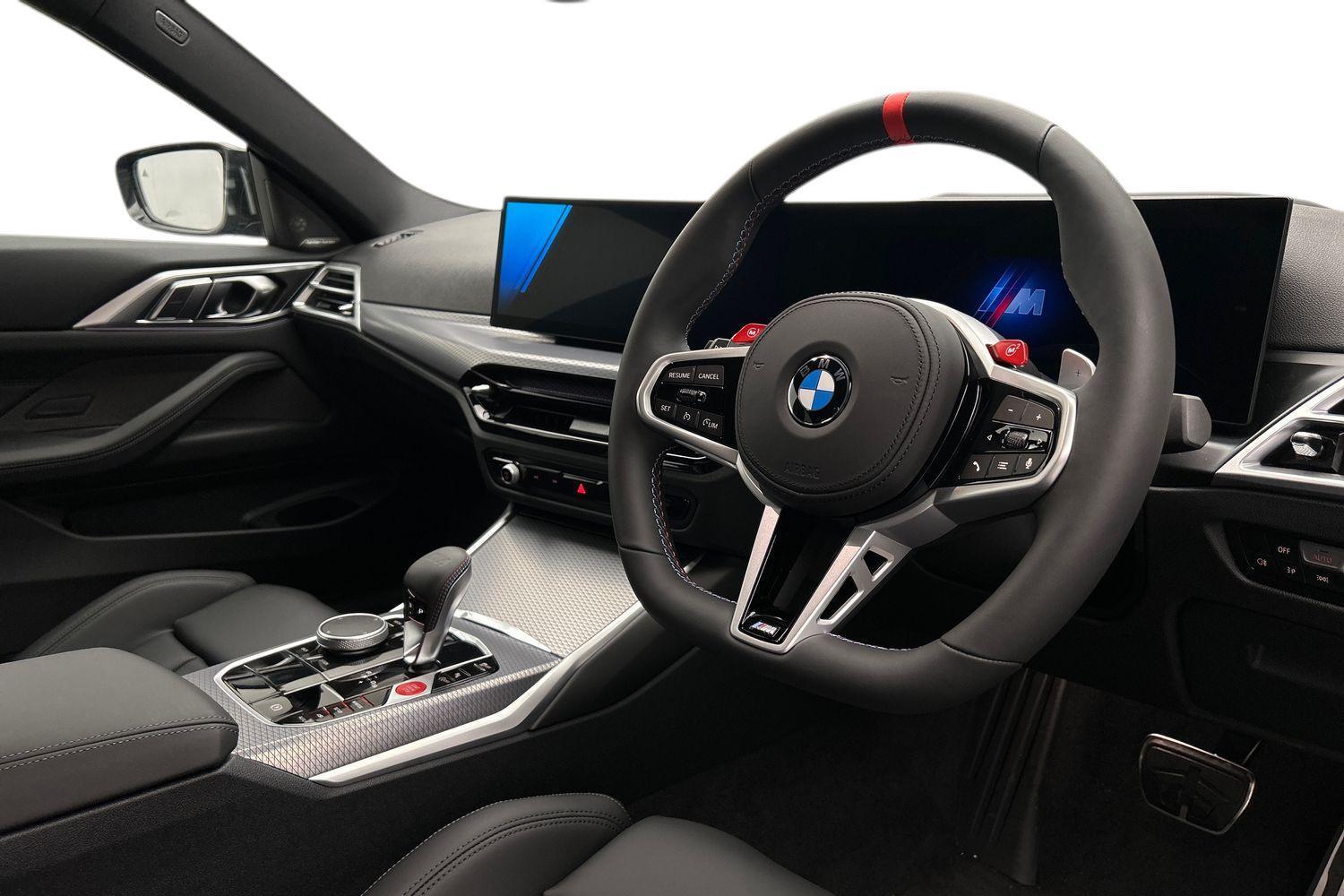 BMW M4 view 6