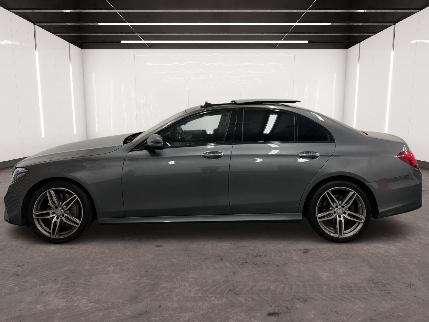 2016 Mercedes-Benz E Class 2.0 E220d AMG Line (Premium Plus) G-Tronic+ Euro 6 (s/s) 4dr • 59,000 miles image 11