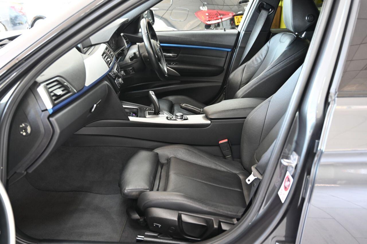 BMW 3 Series view 14