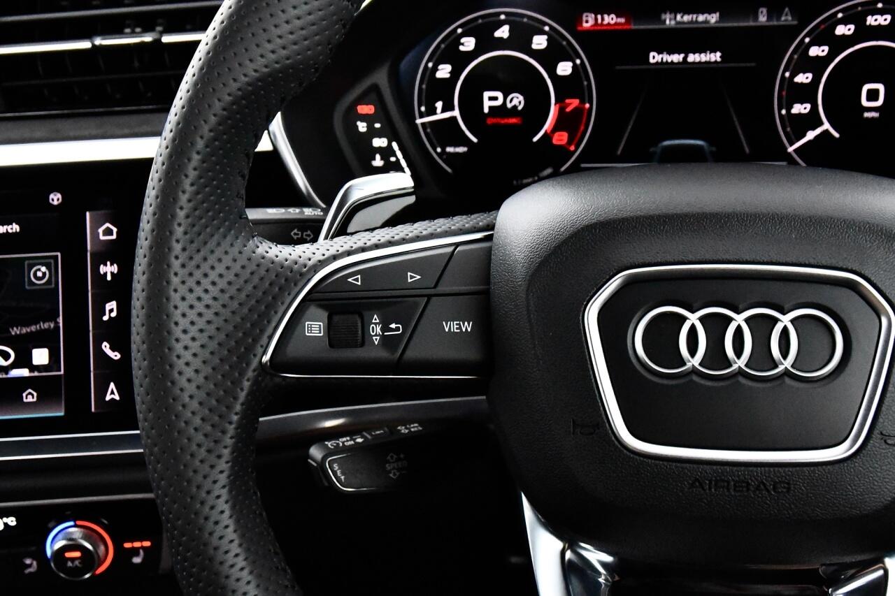 Audi RS Q3 view 28