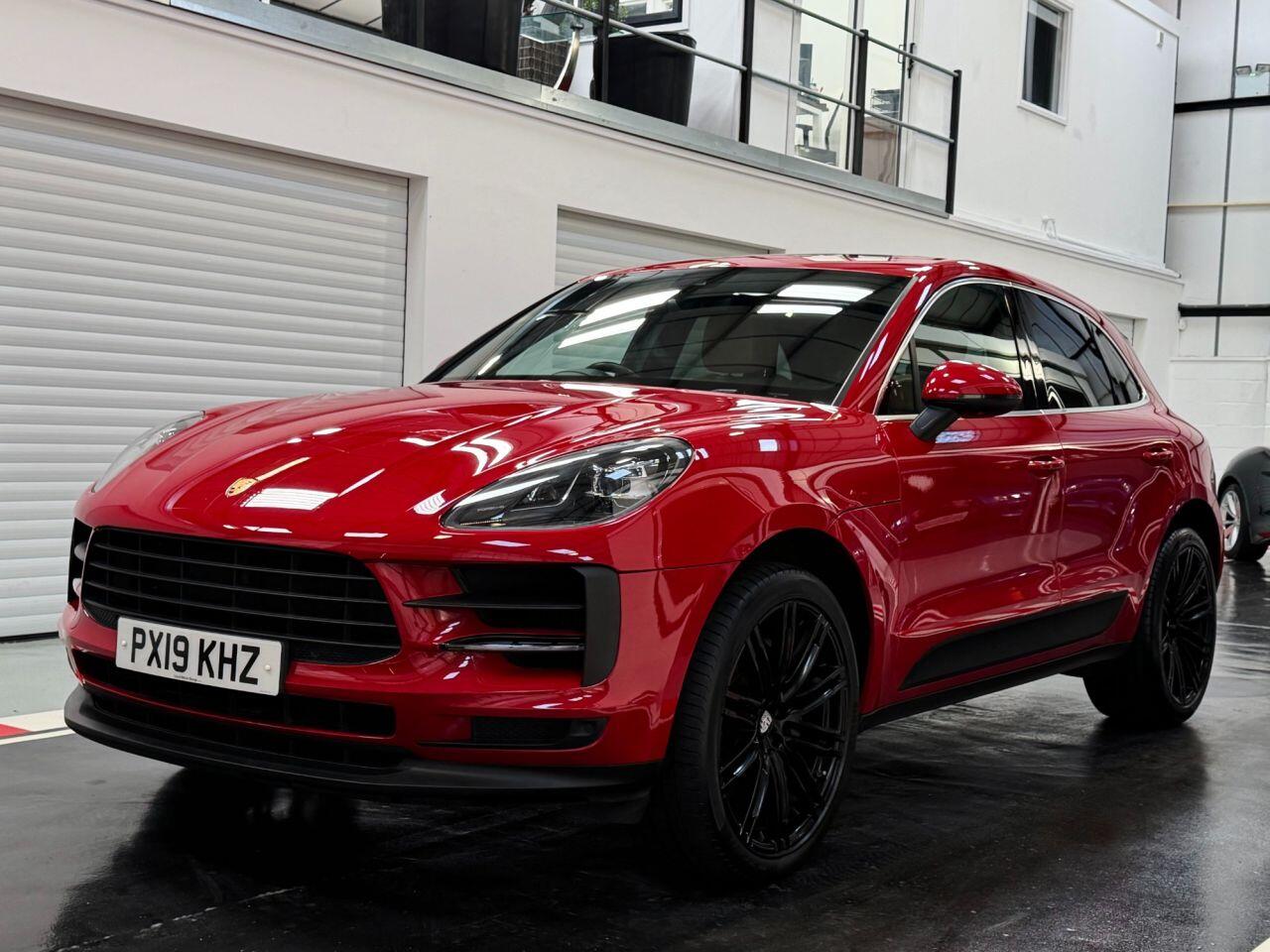 Porsche Macan view 6