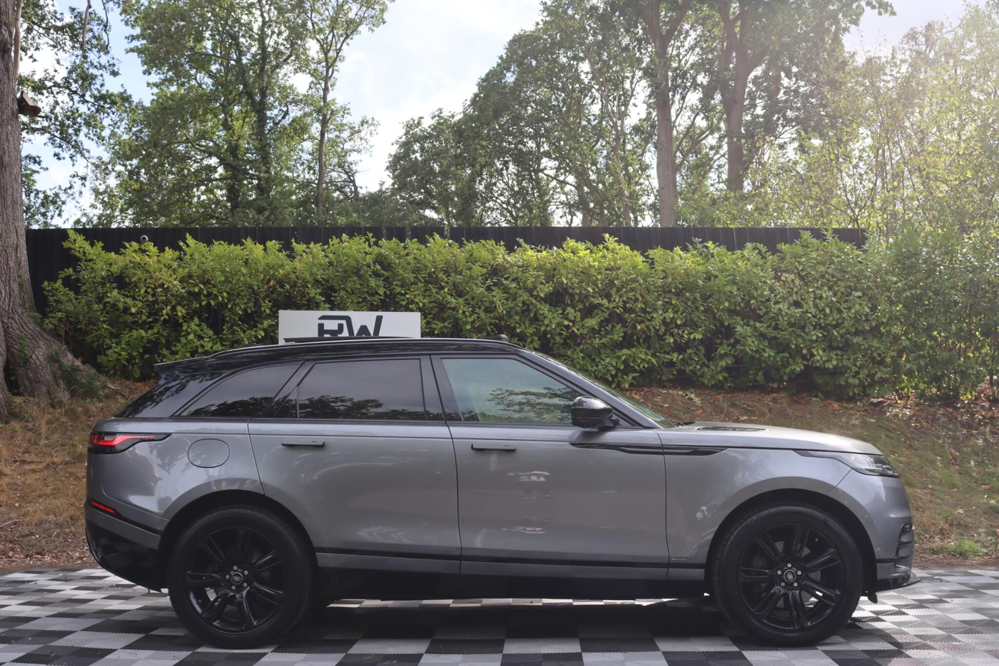 Land Rover Range Rover Velar view 33