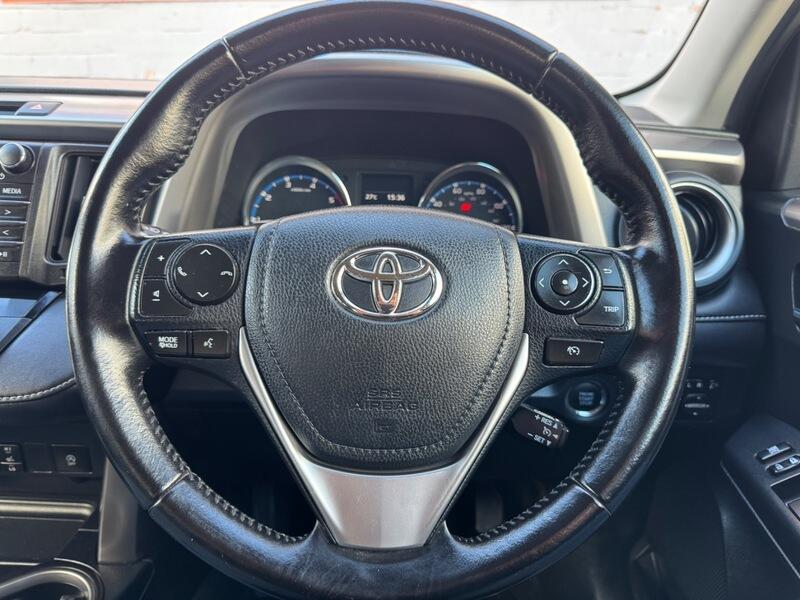 Toyota Rav4 view 32