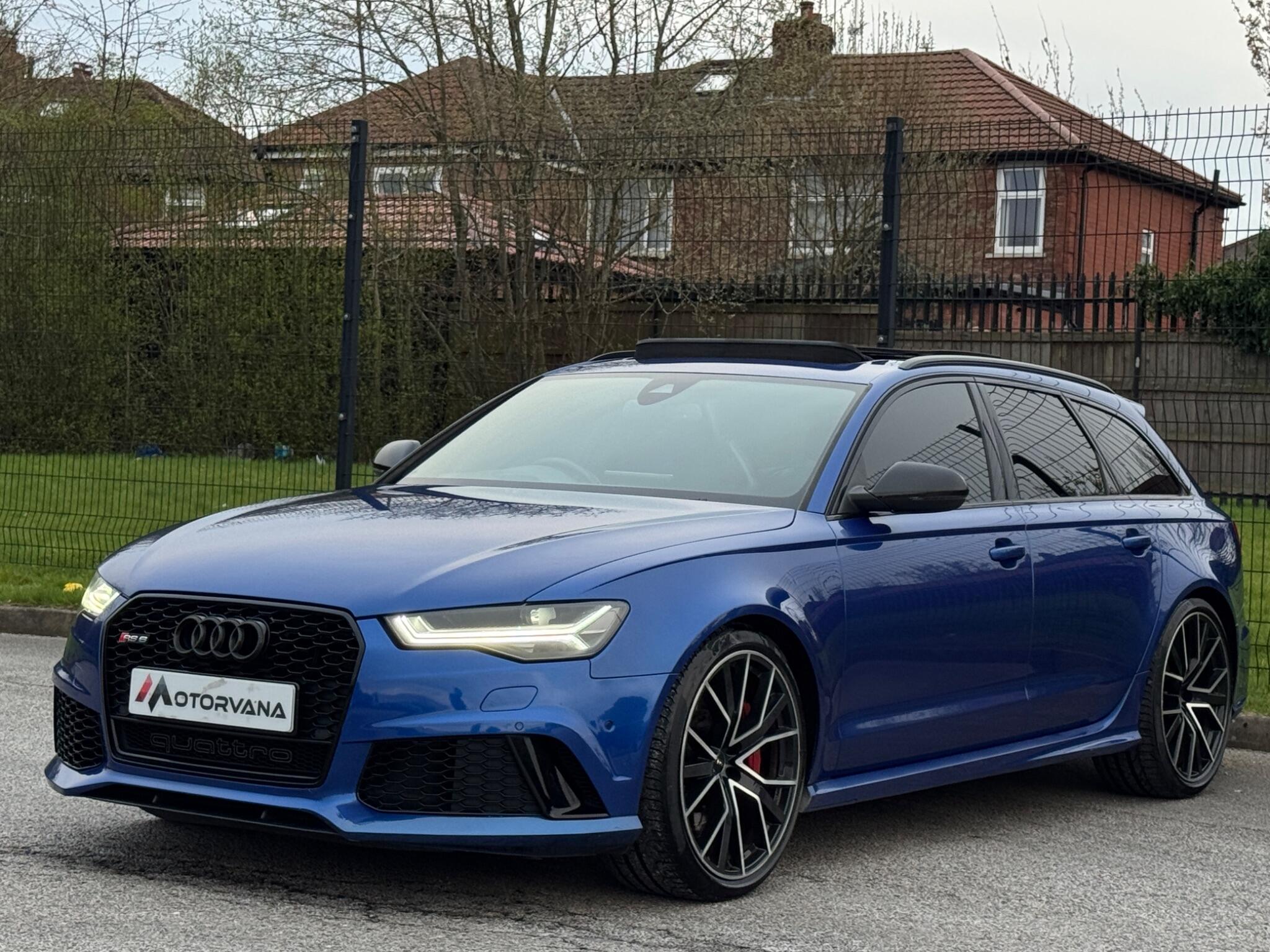 Audi RS6 view 13