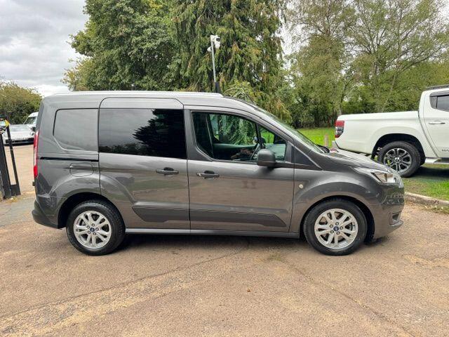 Ford Transit Connect view 3