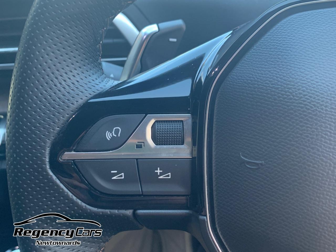 Peugeot 3008 view 17