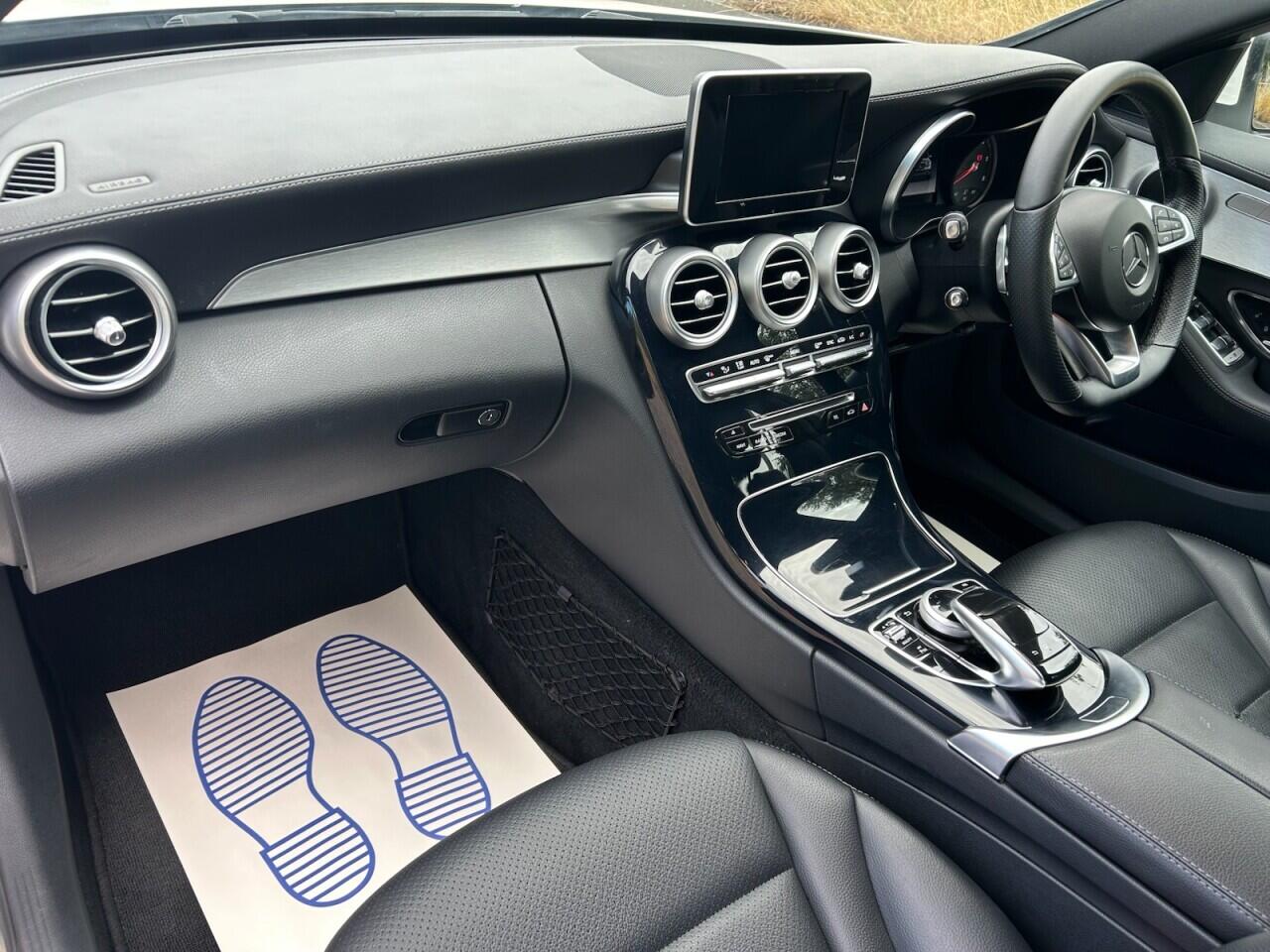 Mercedes-Benz C-Class view 20