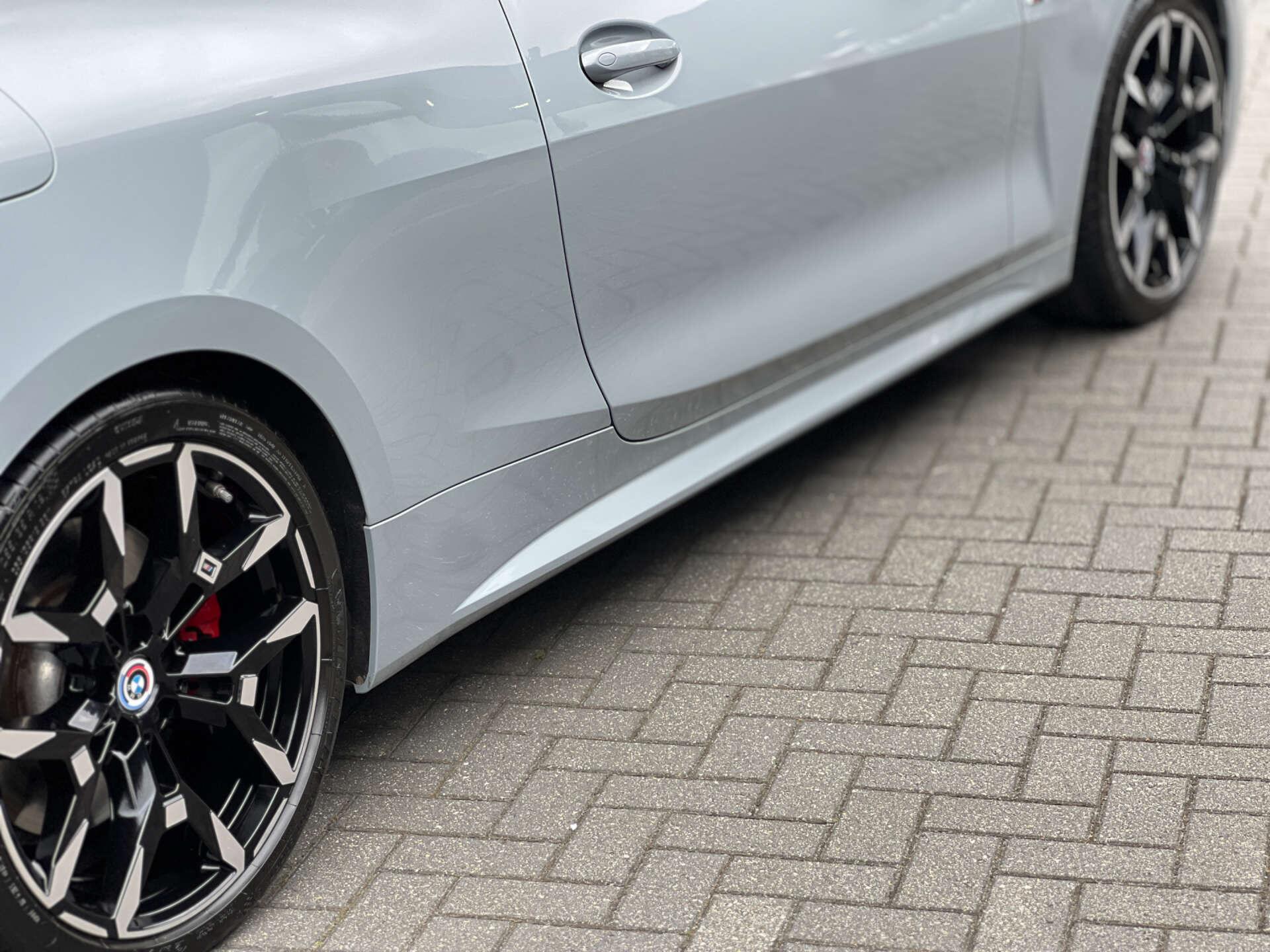 BMW 4 Series view 11