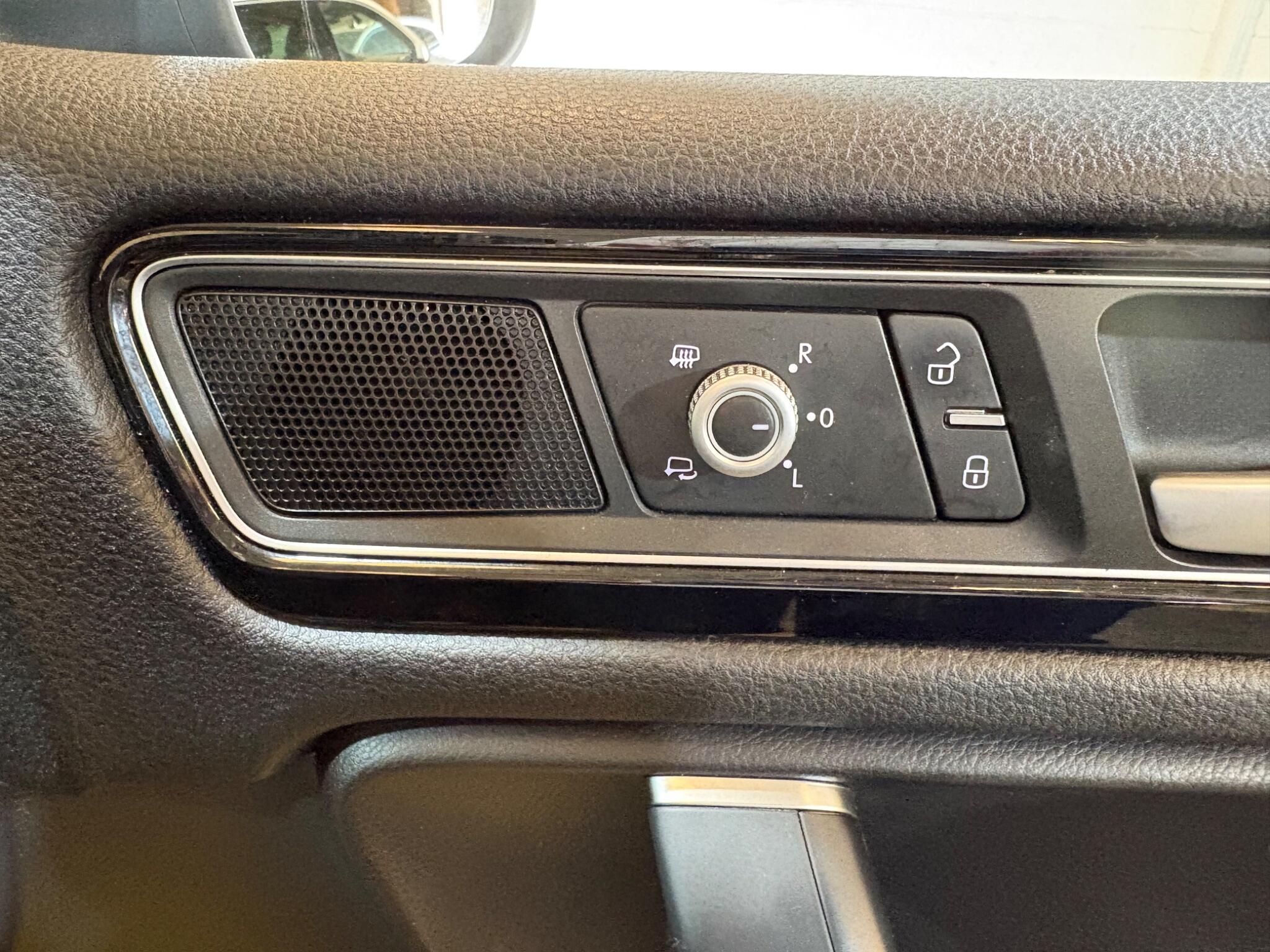 Volkswagen Touareg view 38