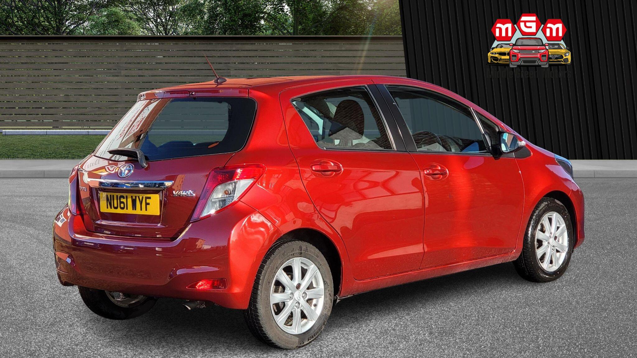 Toyota Yaris view 12