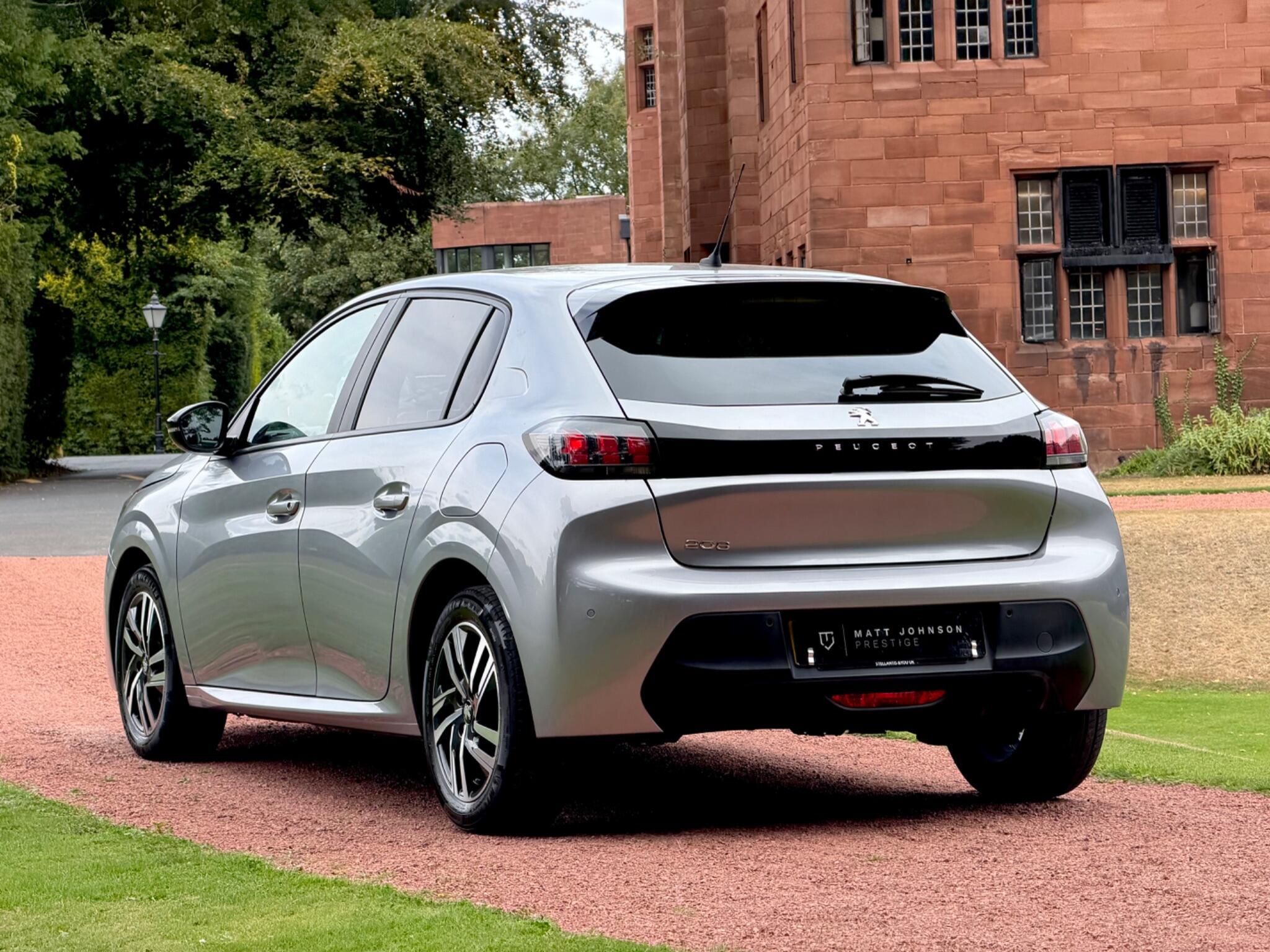 Peugeot 208 view 21