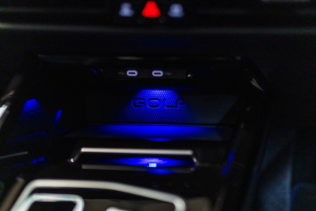 Volkswagen Golf view 33