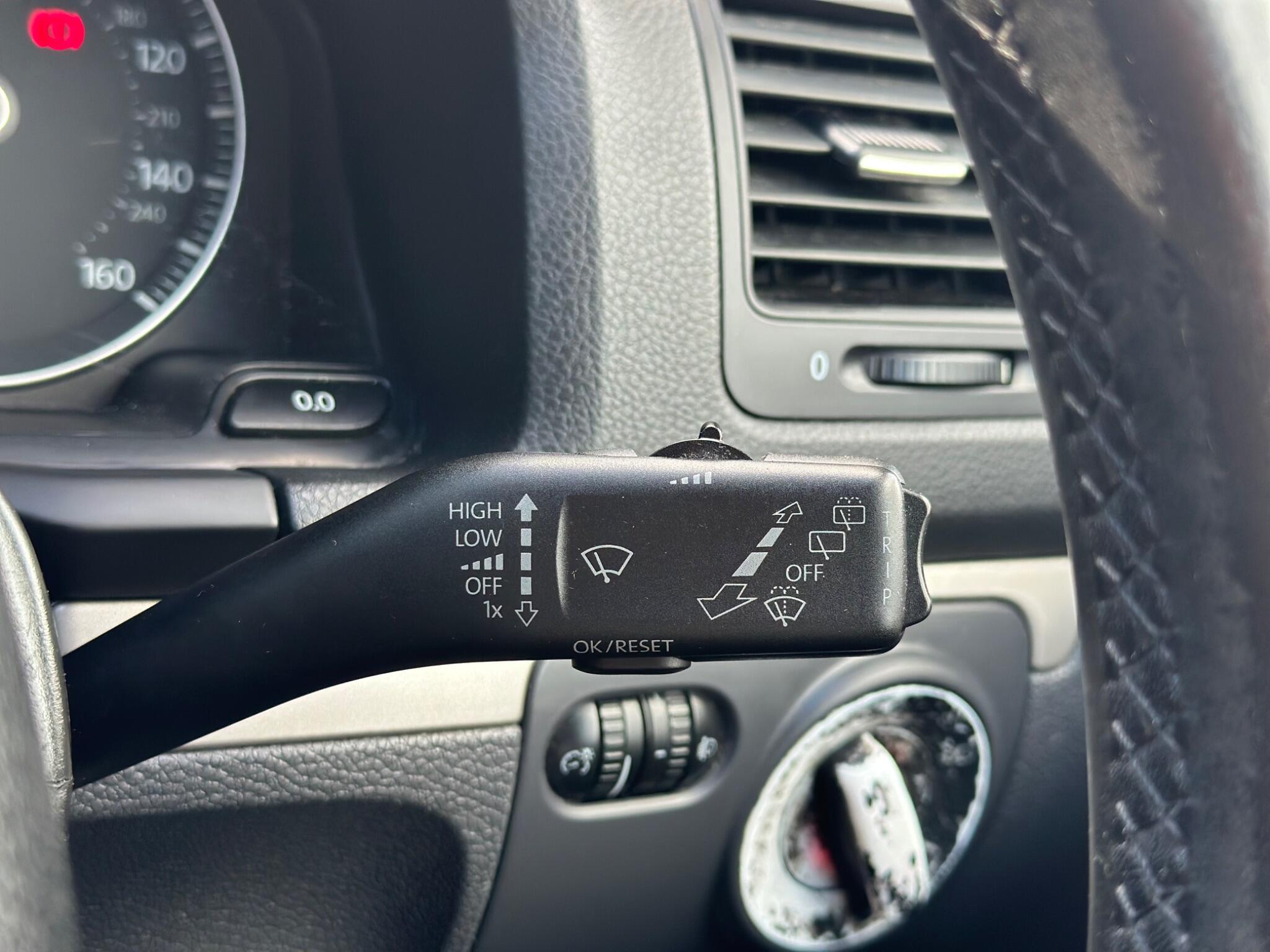 Volkswagen Golf view 29