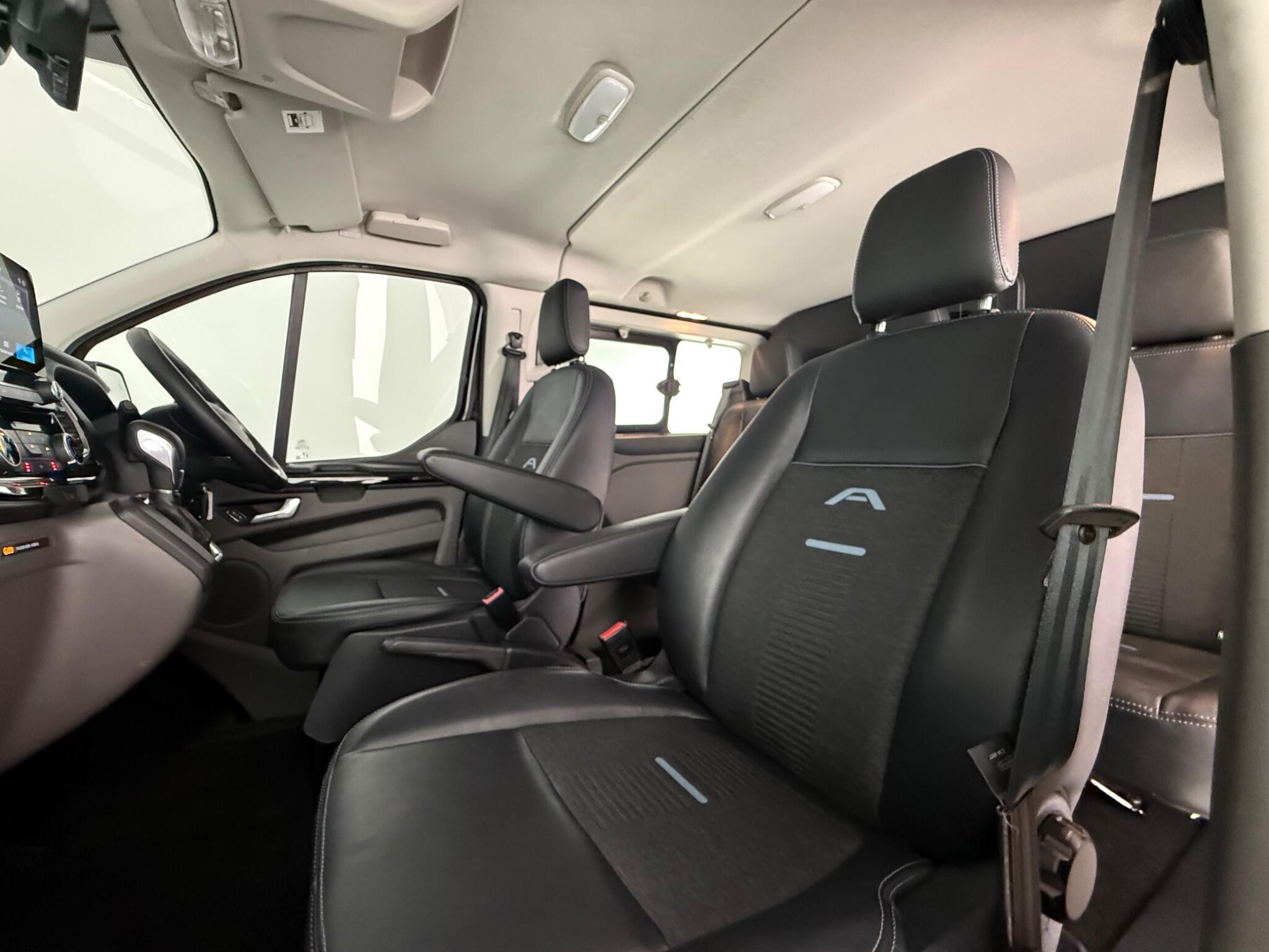 Ford Transit Custom view 29