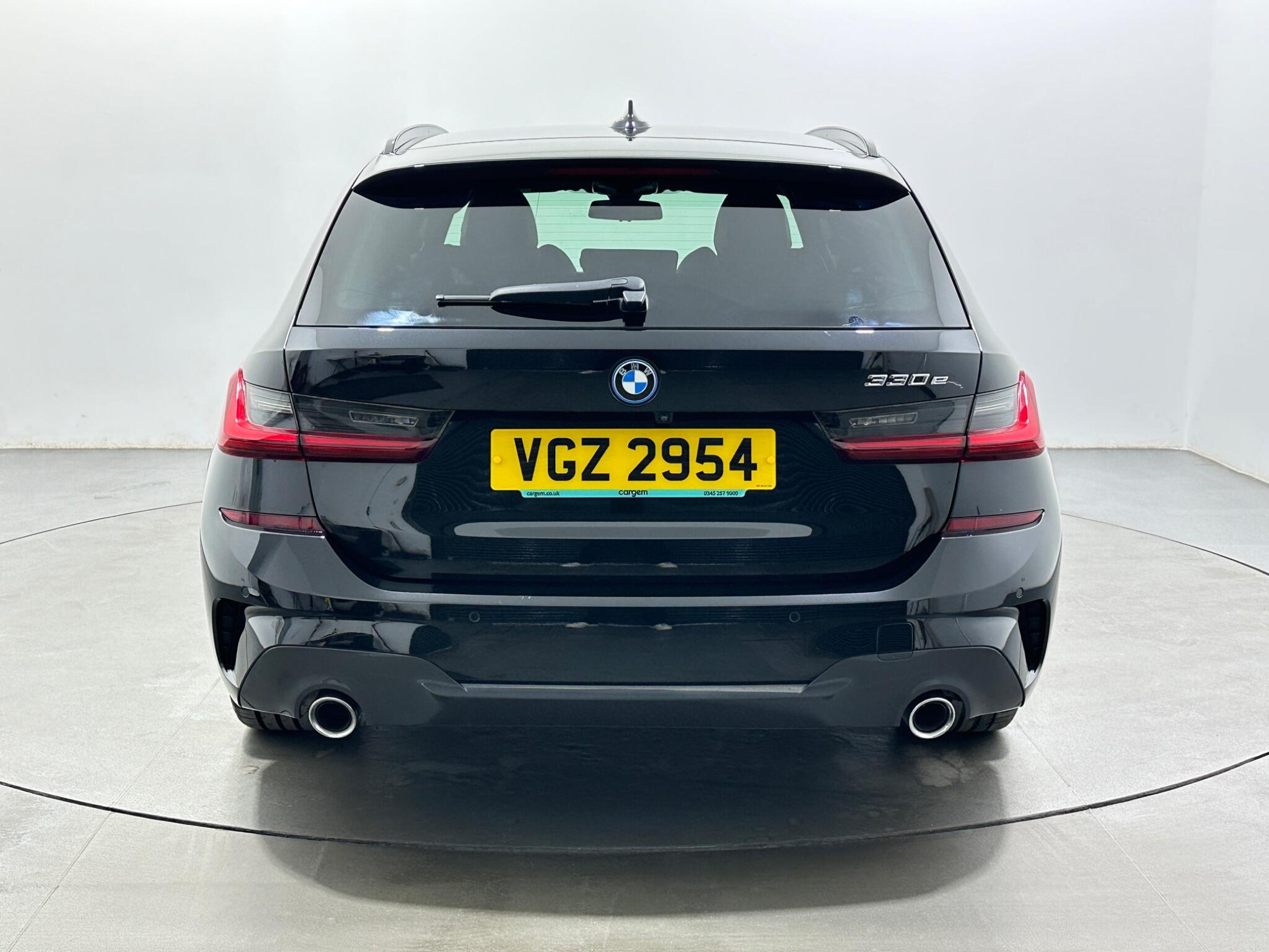 BMW 3 Series view 7