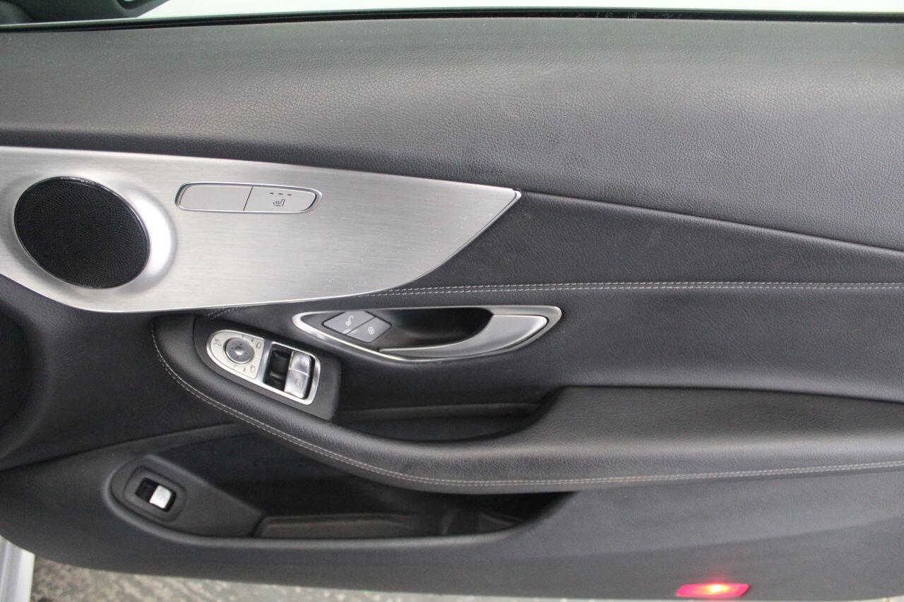 Mercedes-Benz C-Class view 47