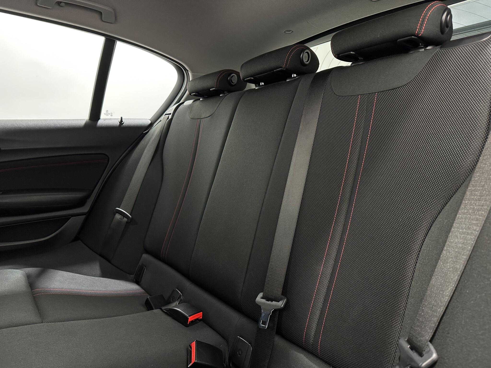 BMW 1 Series view 39