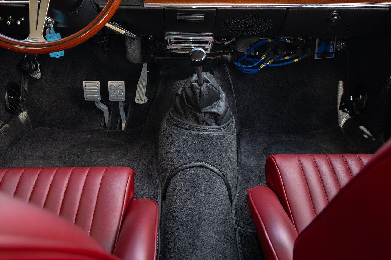 Alfa Romeo Giulia view 29
