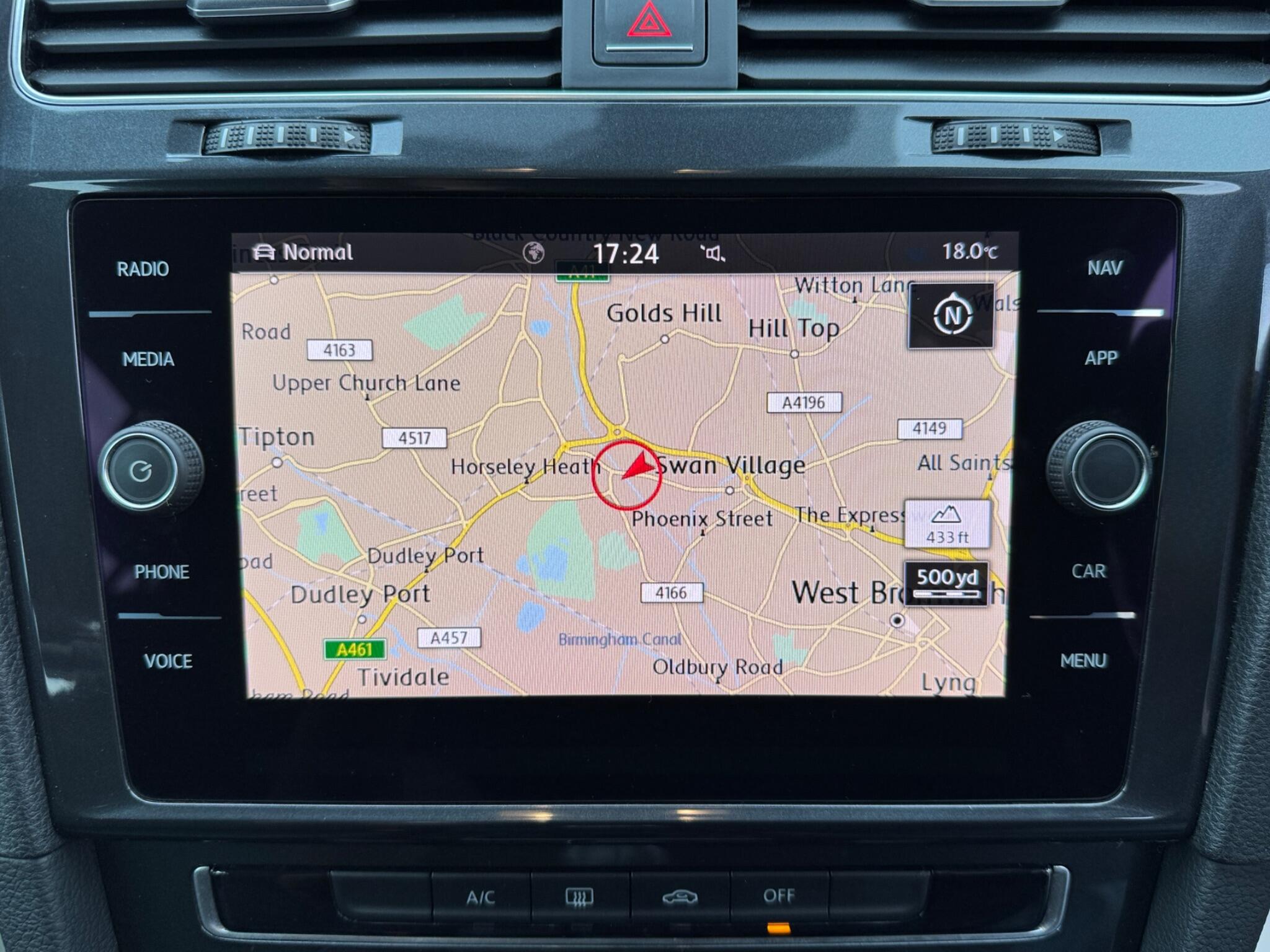 Volkswagen Golf view 34
