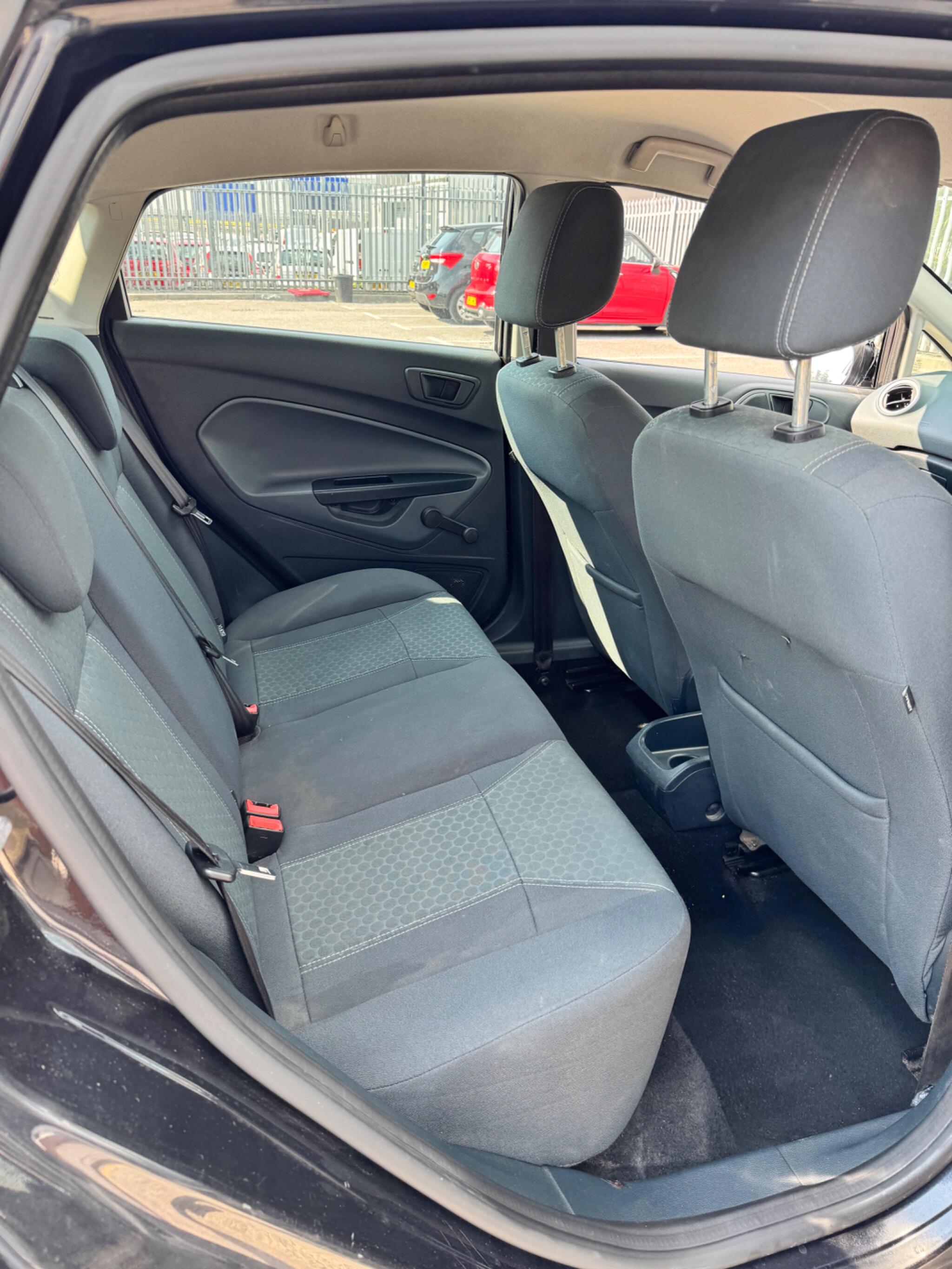 Ford Fiesta view 30