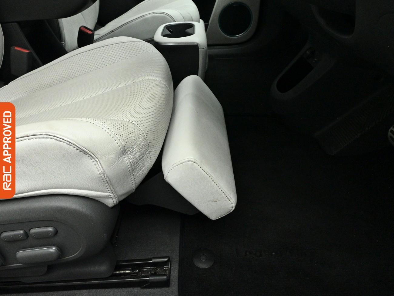 Hyundai IONIQ 5 view 16