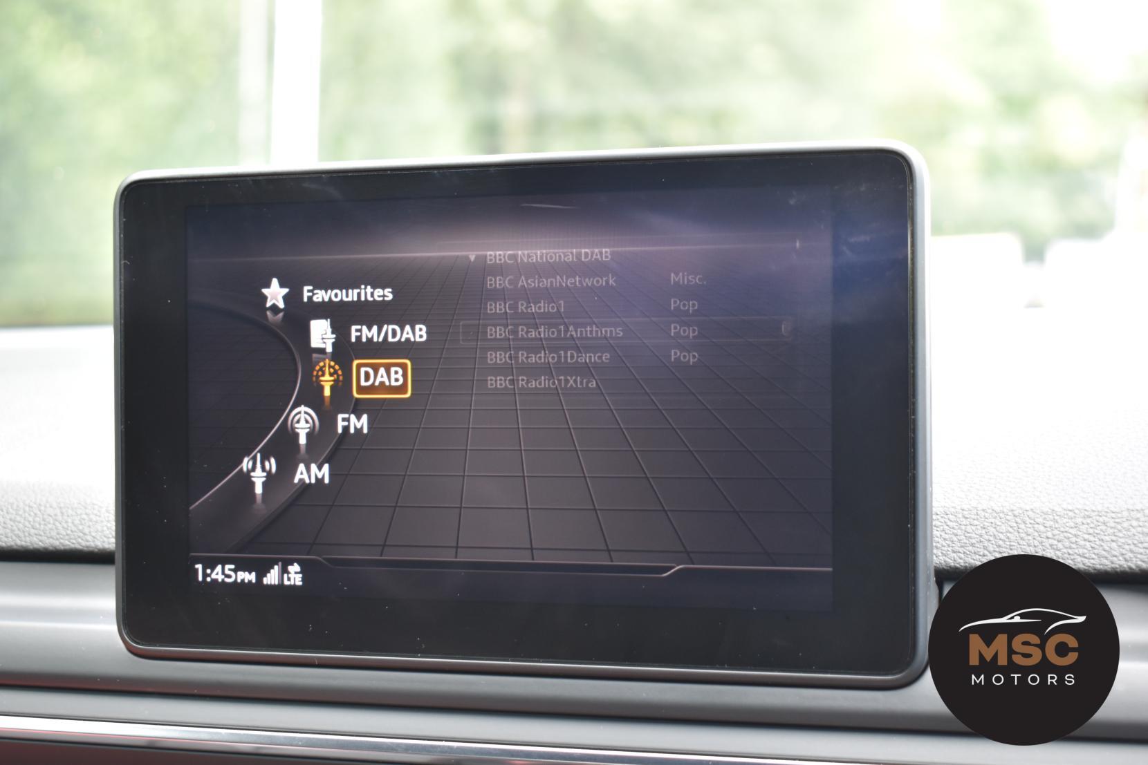 Audi A4 Avant view 52
