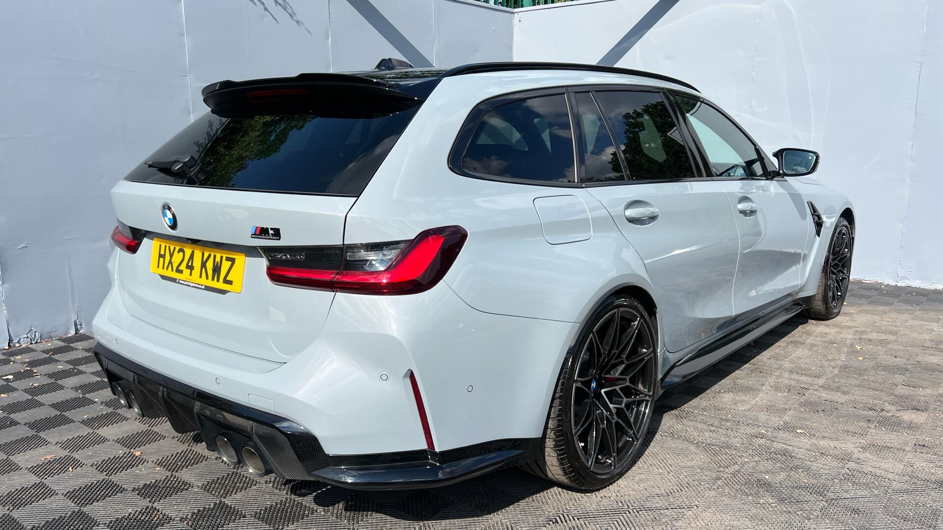 BMW M3 view 29