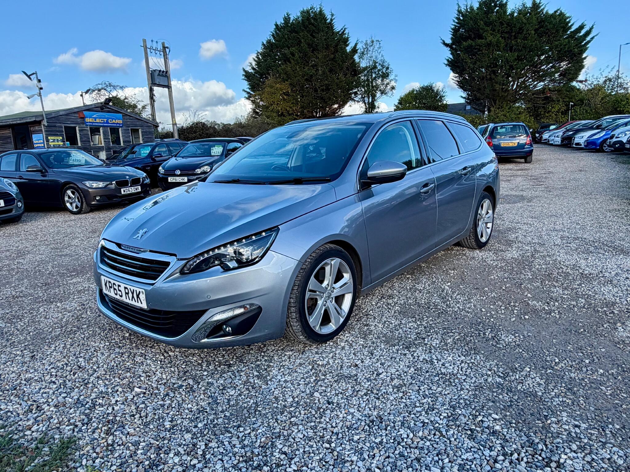 Peugeot 308 view 5