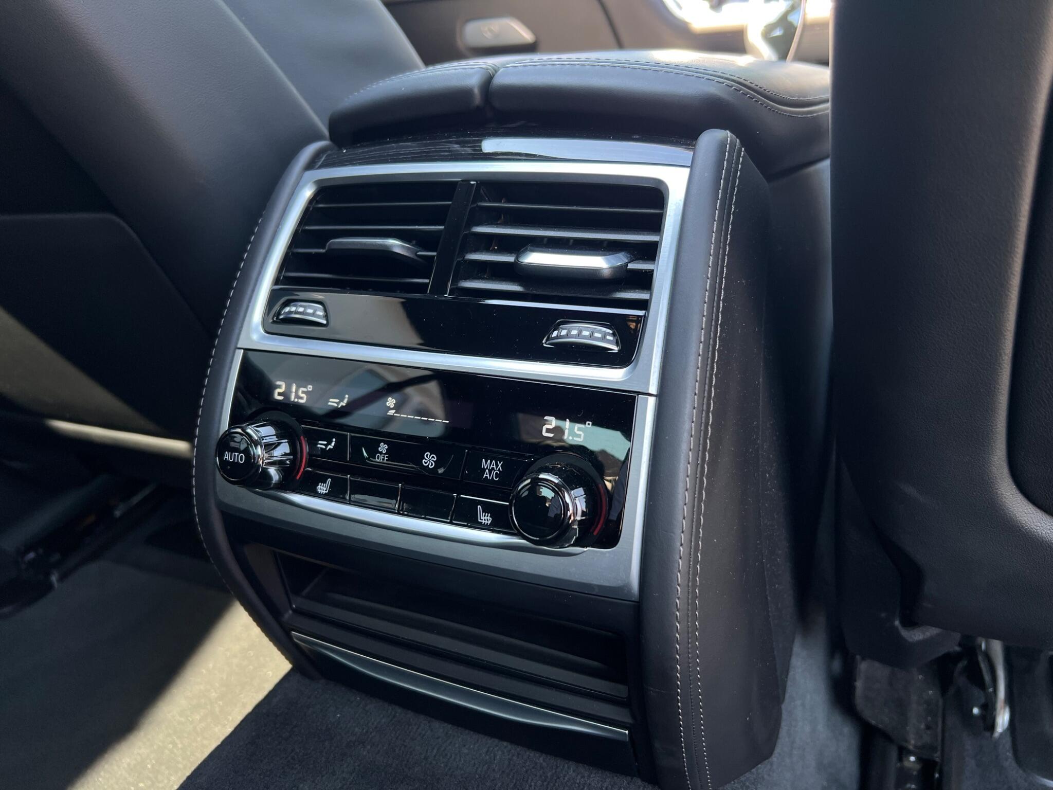 BMW 7 Series view 62