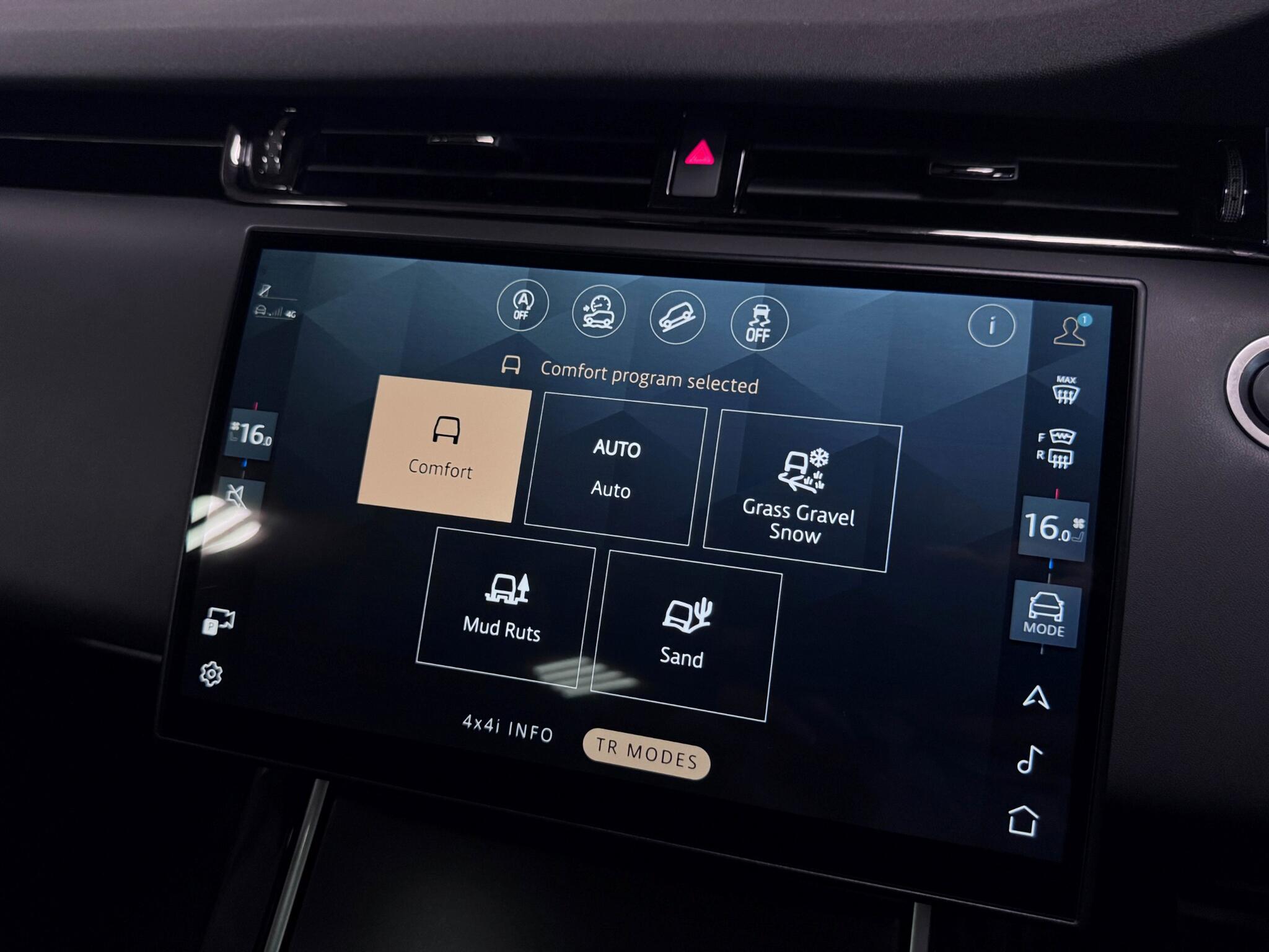 Land Rover Range Rover Evoque view 52