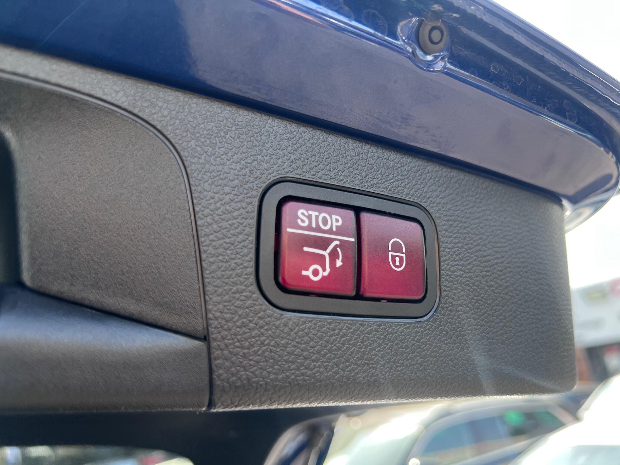 Mercedes-Benz GLC view 40