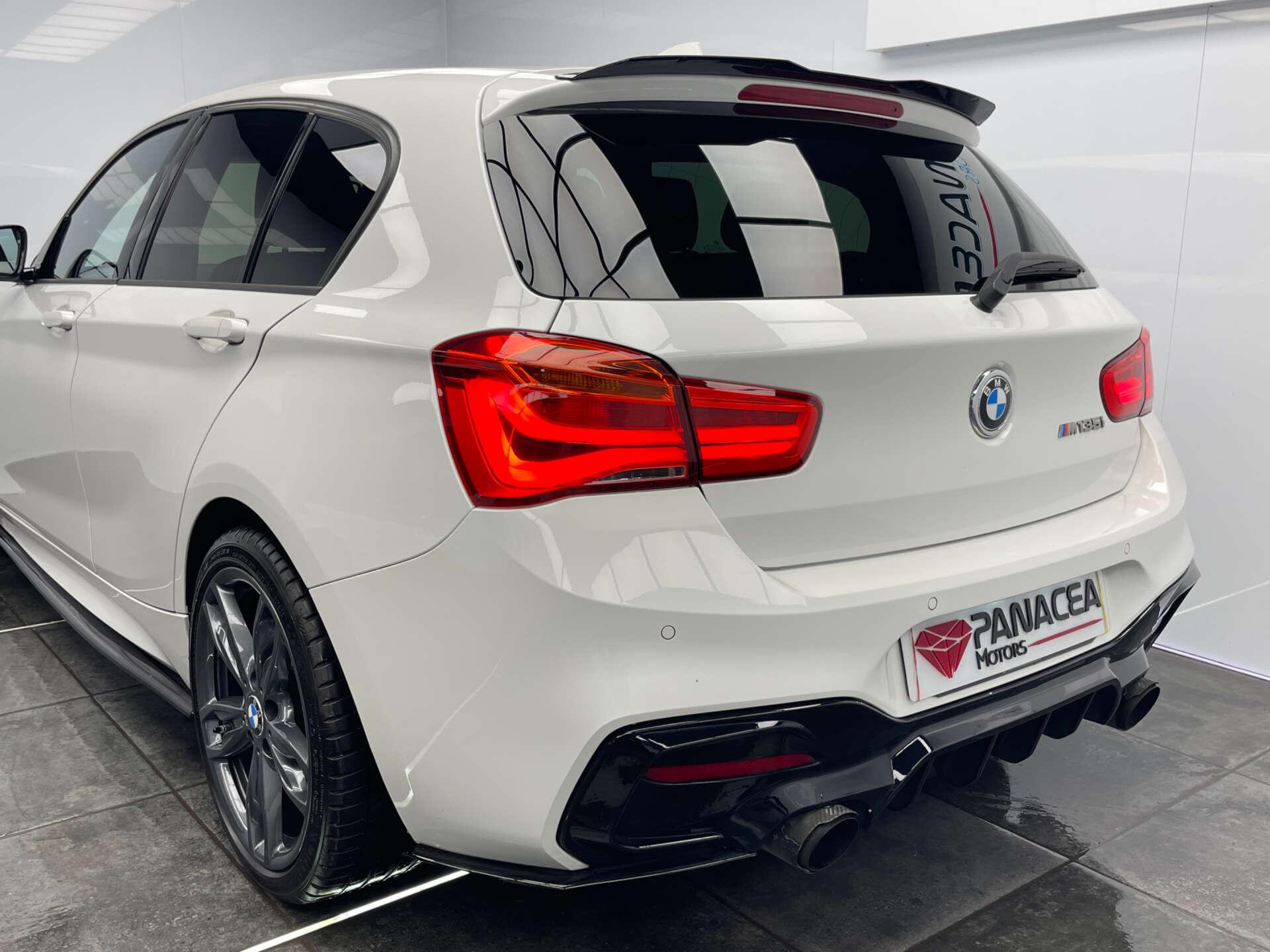 BMW 1 Series view 29