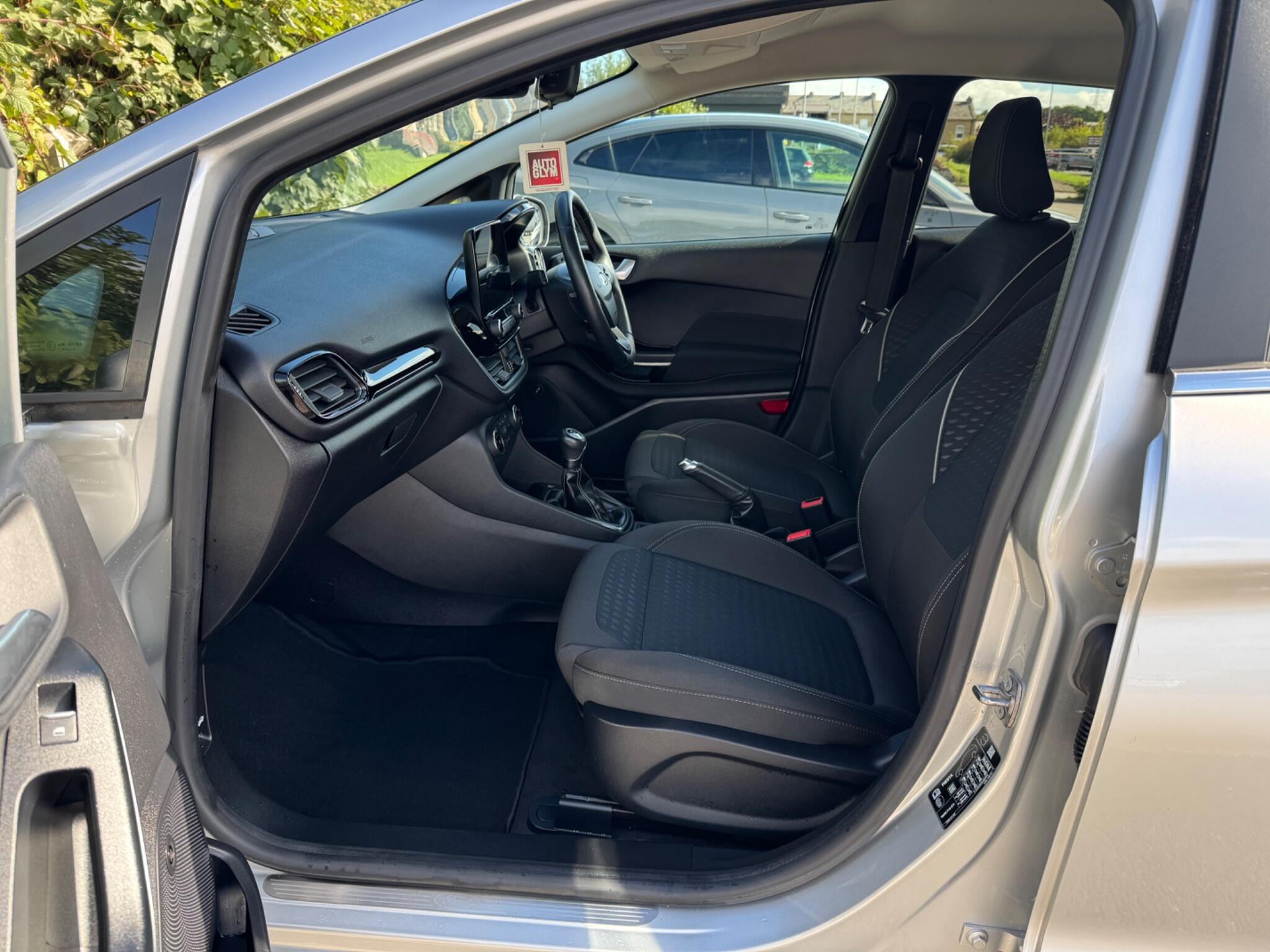 Ford Fiesta view 33