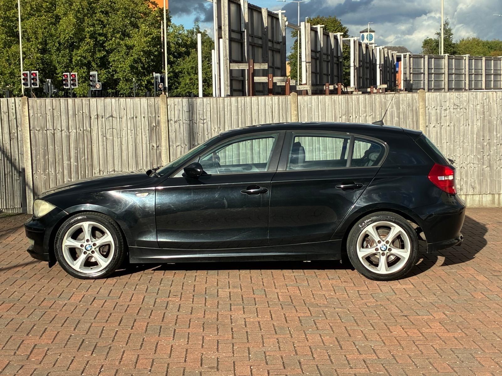 BMW 1 Series view 8